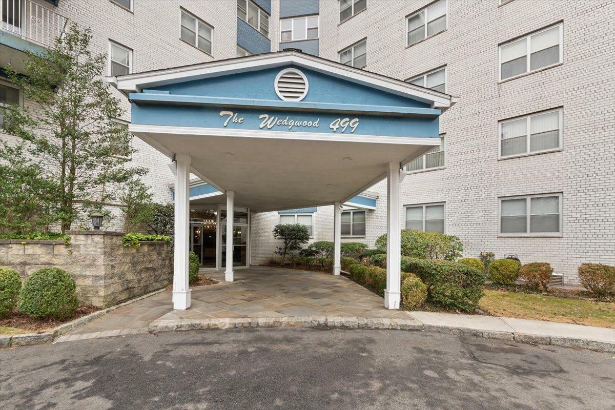 499 N Broadway 5K  White Plains NY 10603 photo
