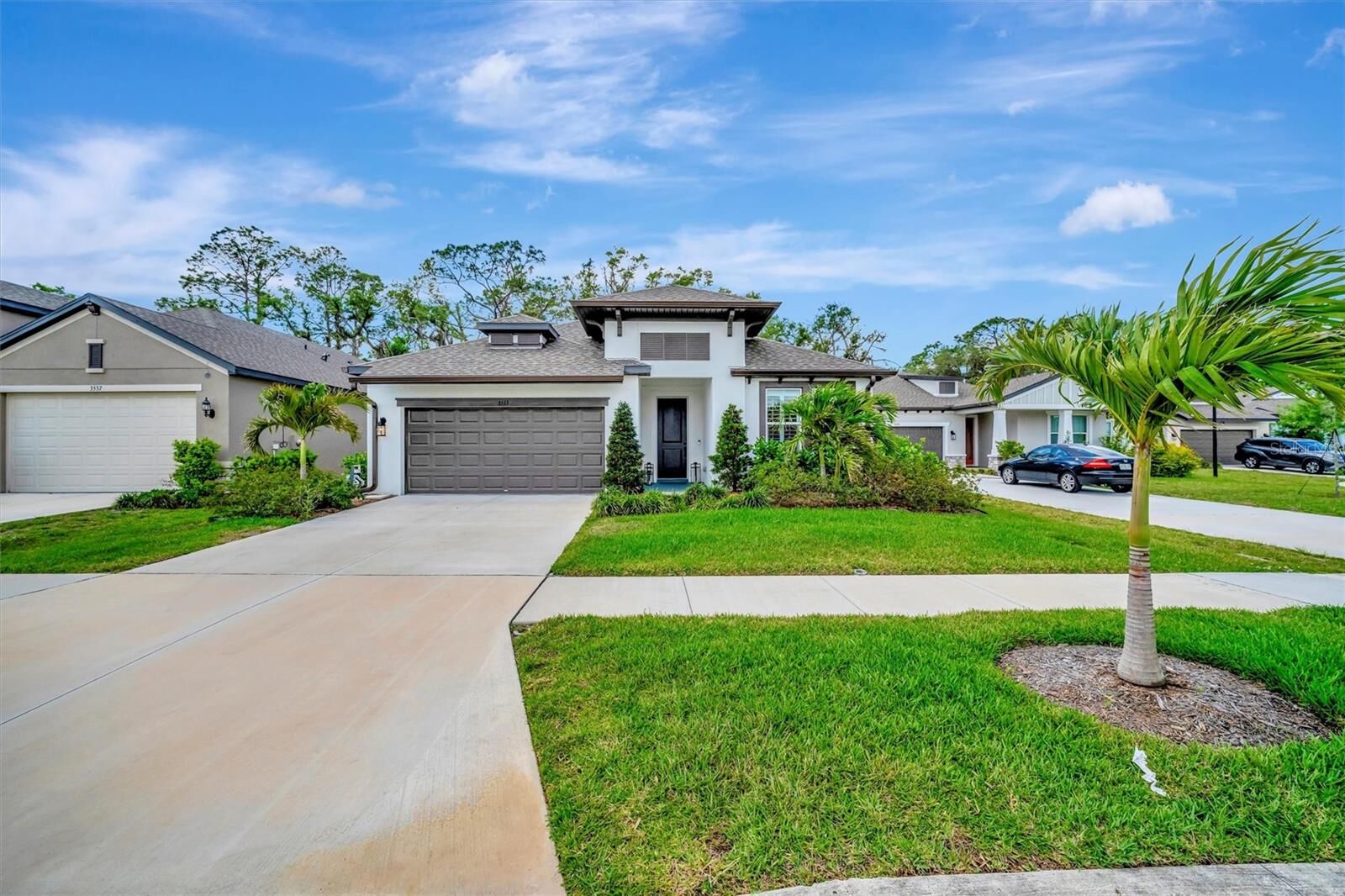 Property Photo: 3533 Secluded Court FL 34240