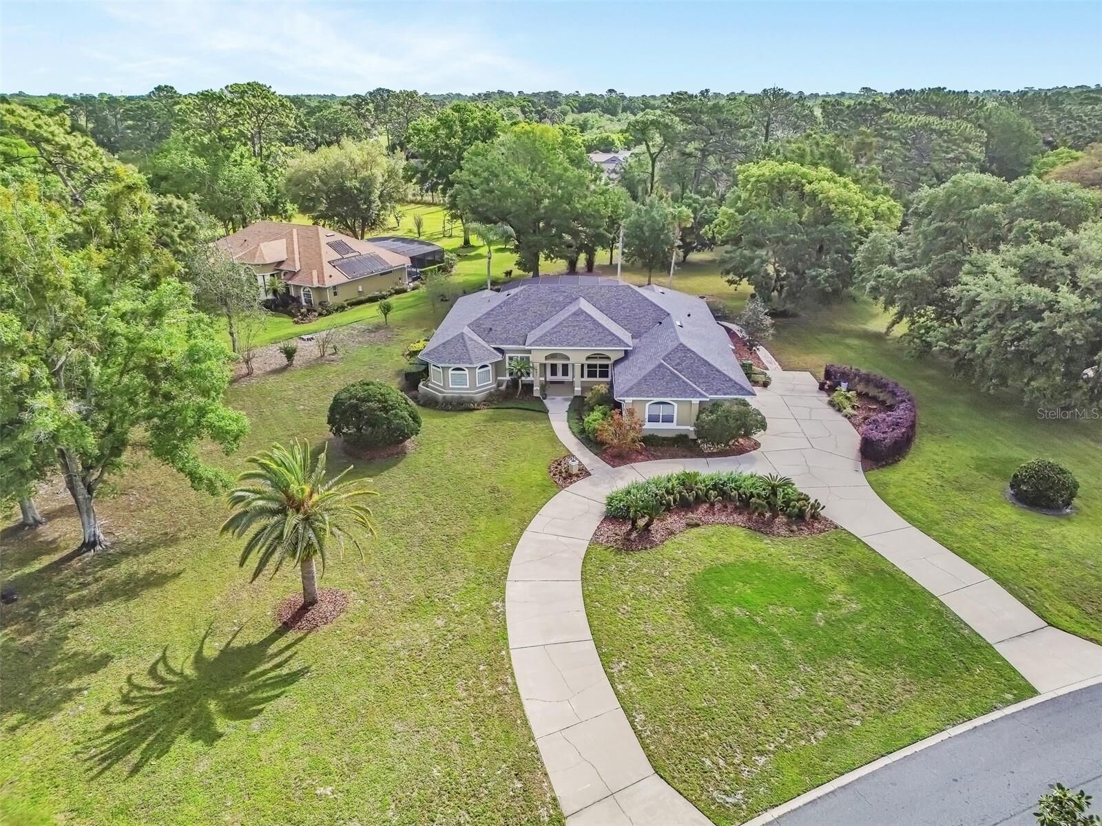 Property Photo:  1661 Timber Hills Drive  FL 32724