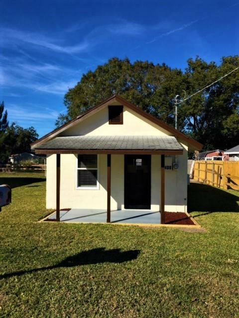 Property Photo: 408 Camellia Drive FL 33880