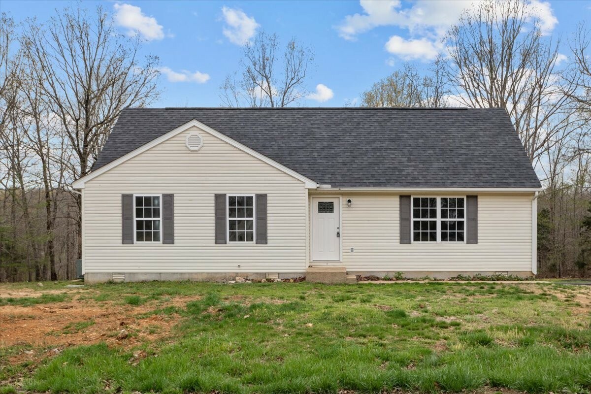 Property Photo: 9085 Redbud Ln TN 37137