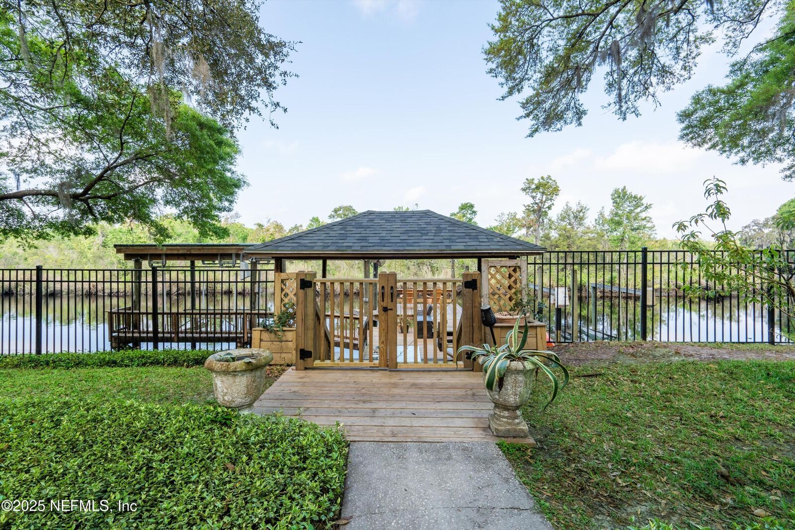 Property Photo:  86183 Meadowfield Bluffs Road  FL 32097 