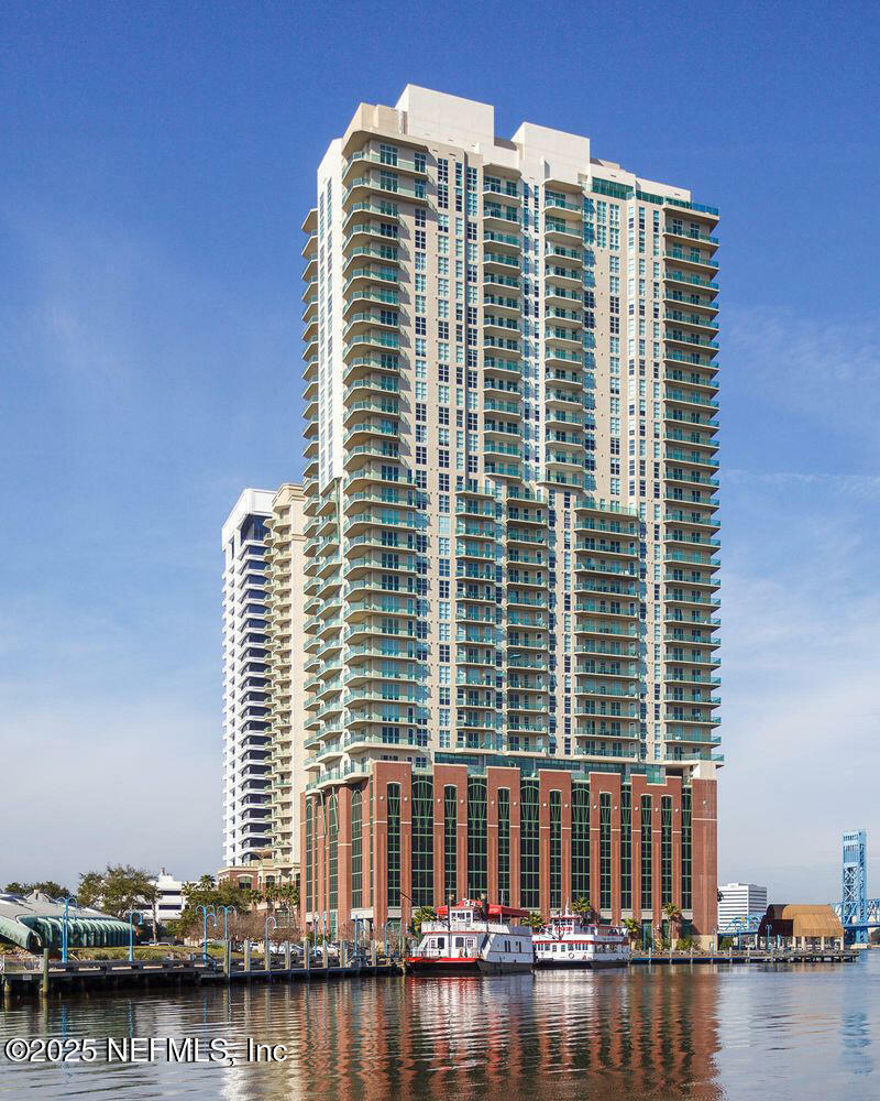 Property Photo: 1431 Riverplace Boulevard 2606 FL 32207