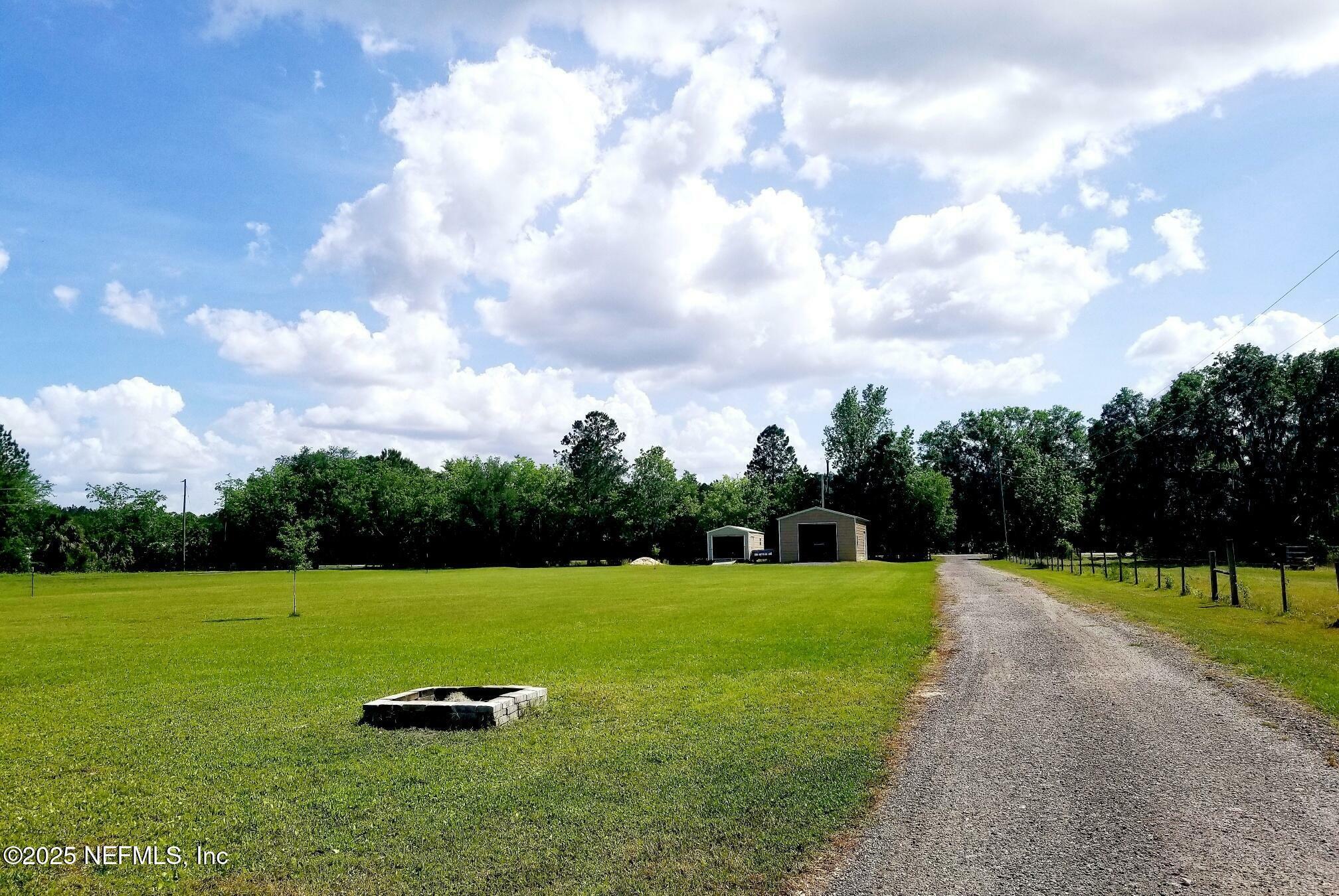 Property Photo: 546 Clifton Road FL 32112