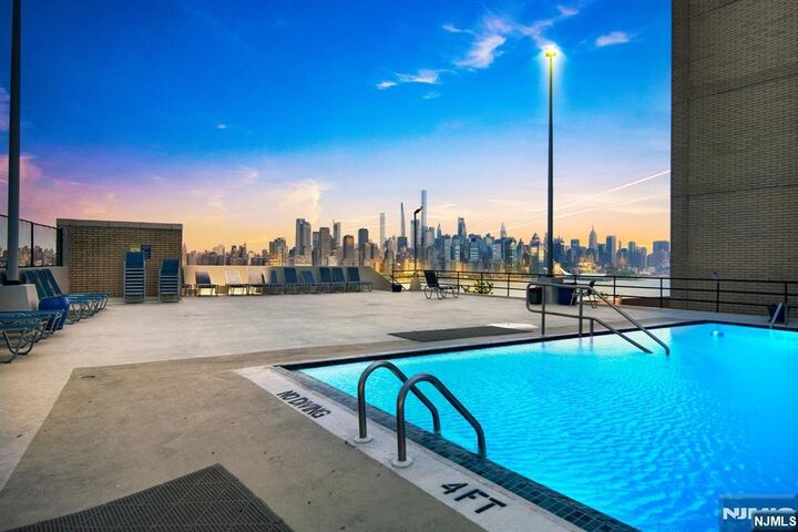 6600 Jfk Blvd E 18K  West New York NJ 07093 photo