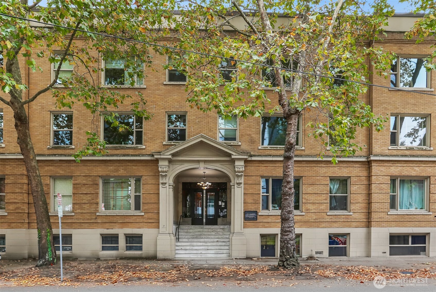 Property Photo: 7 Harrison Street 24 WA 98109