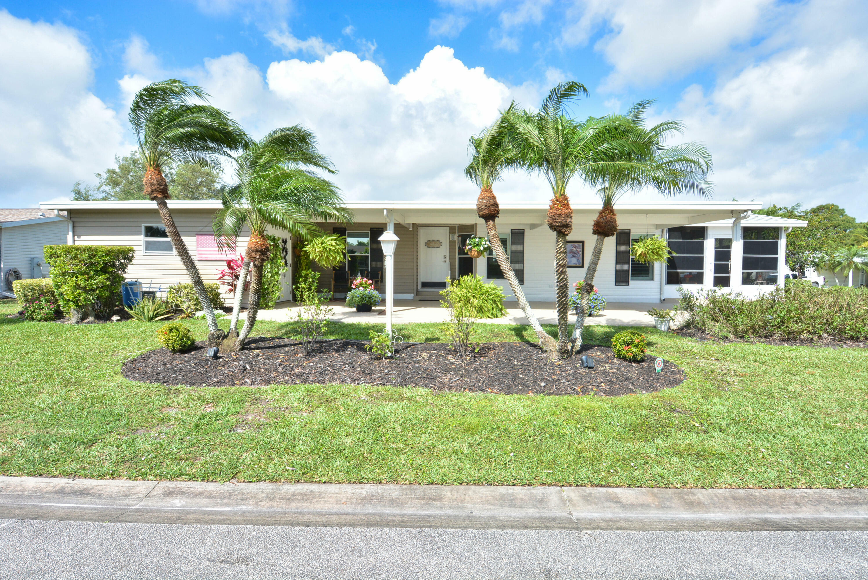 Property Photo: 2821 Eagles Nest Way FL 34952