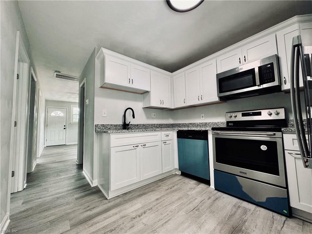 Property Photo: 620 30th St VA 23607