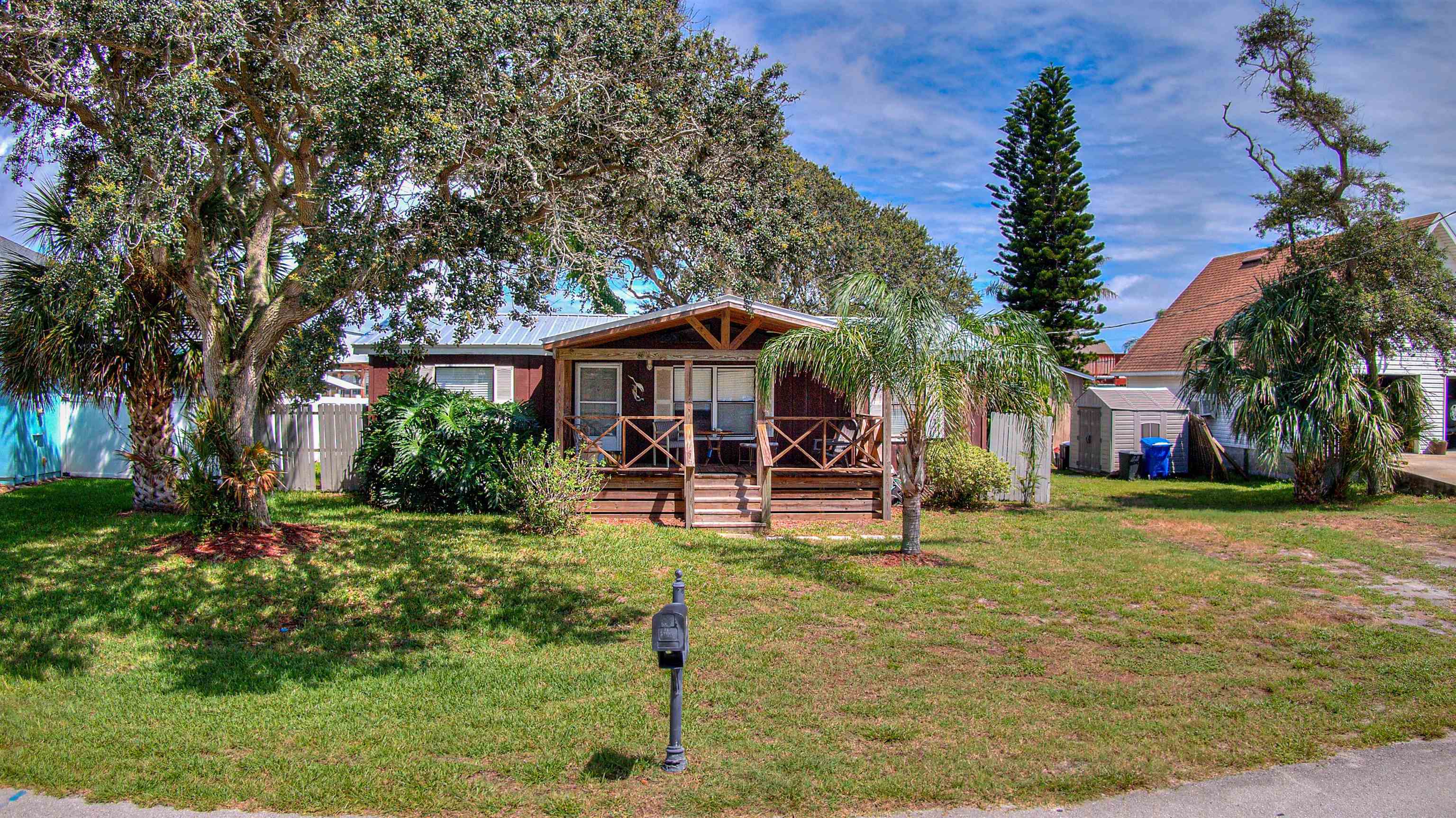 Property Photo: 212 Ventura Rd FL 32080