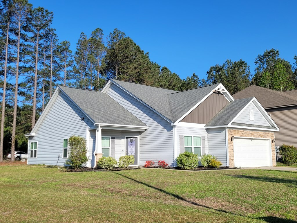 Property Photo: Lakaxzus St SC 29154