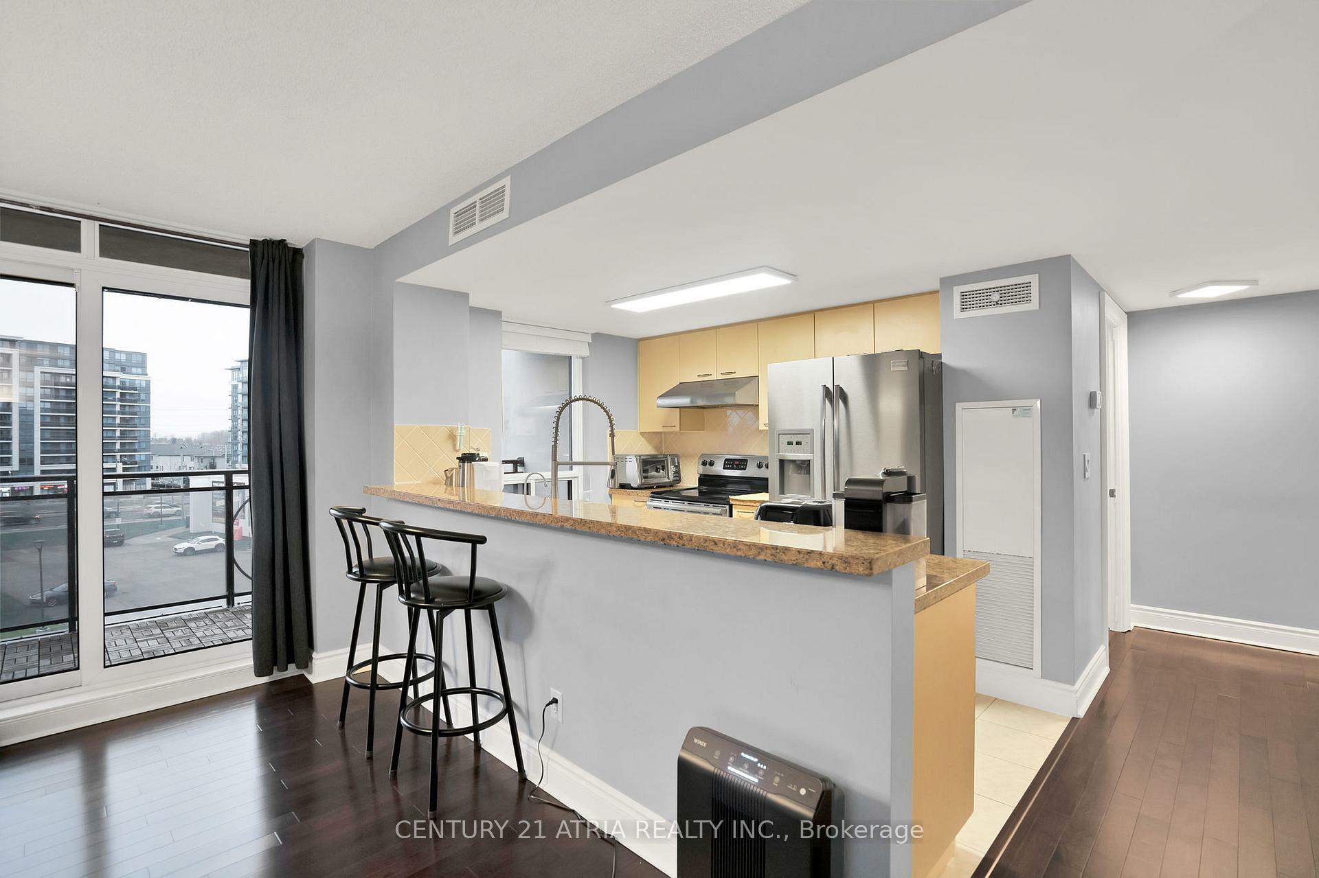 Property Photo: 51 Saddlecreek Drive 610 ON L3T 7Z1