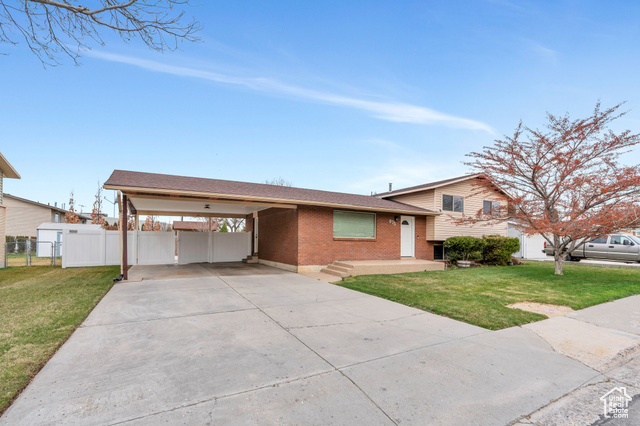 Property Photo: 975 N 200 E UT 84043