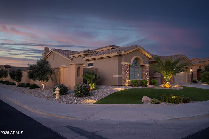 Property Photo:  15664 W Vernon Avenue  AZ 85395 