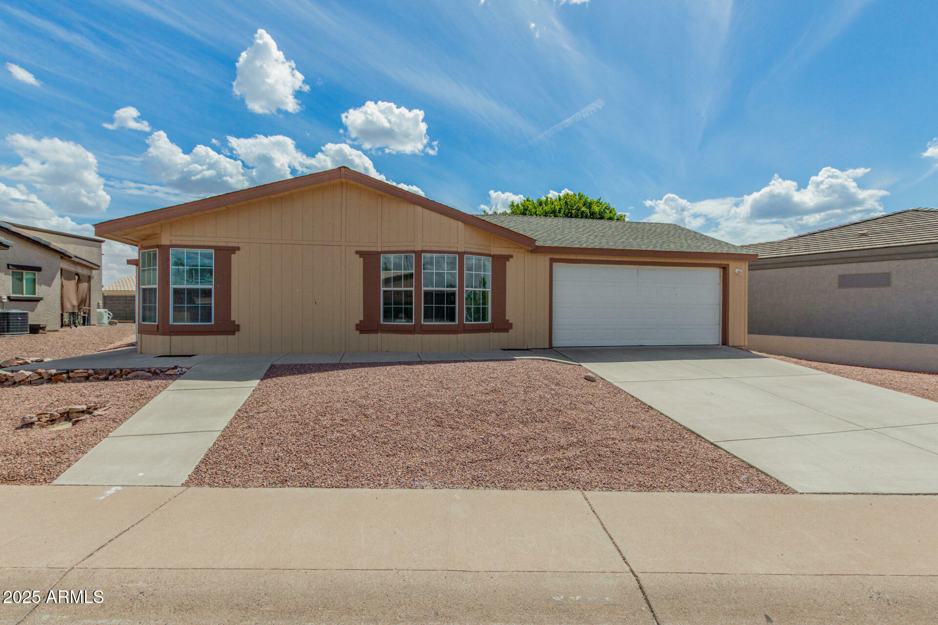 5901 E Leonora Street  Mesa AZ 85215 photo