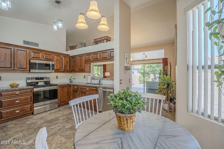 Property Photo:  1562 E Gleneagle Drive  AZ 85249 