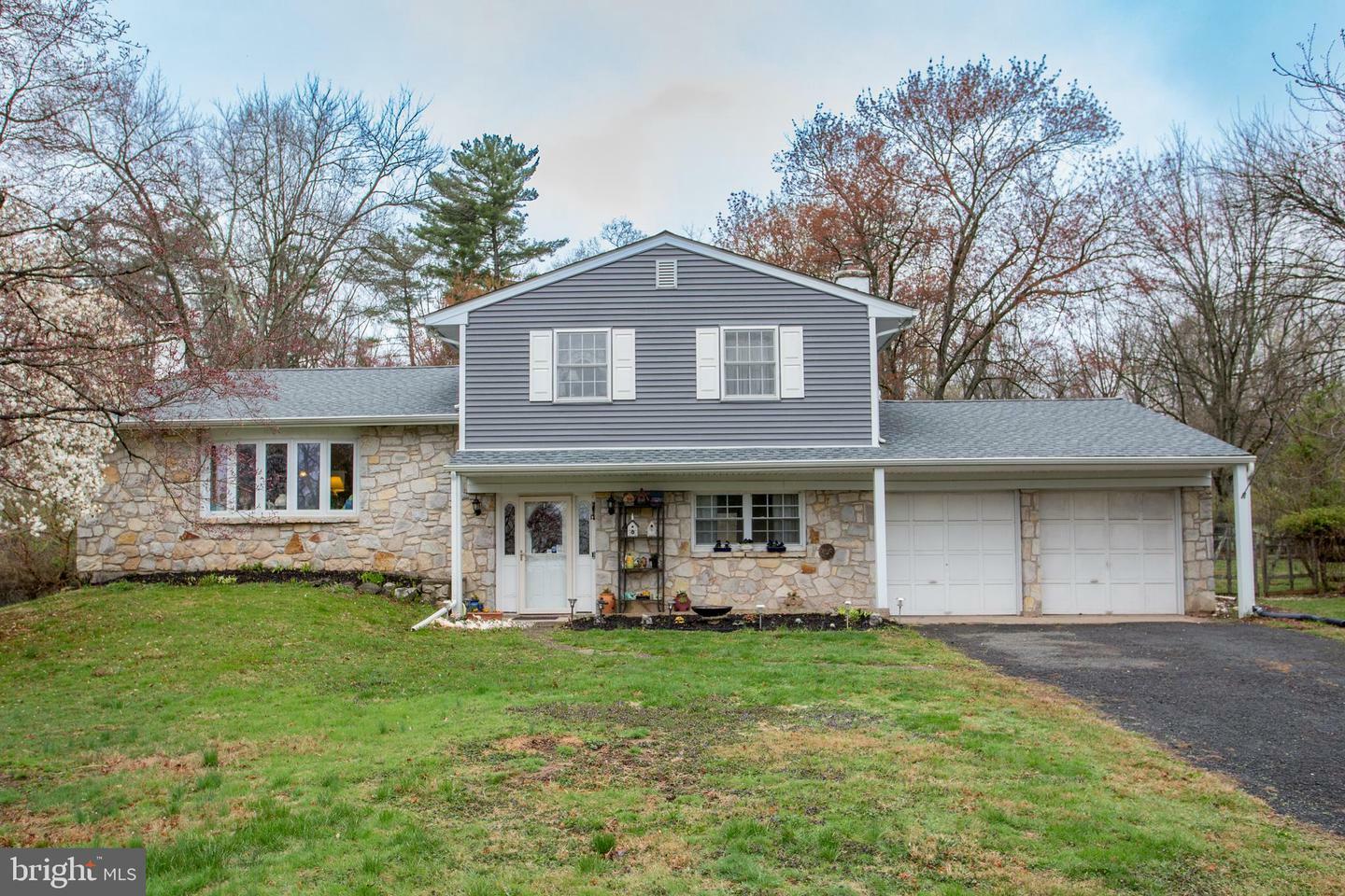 Property Photo: 36 Layle Lane PA 18901