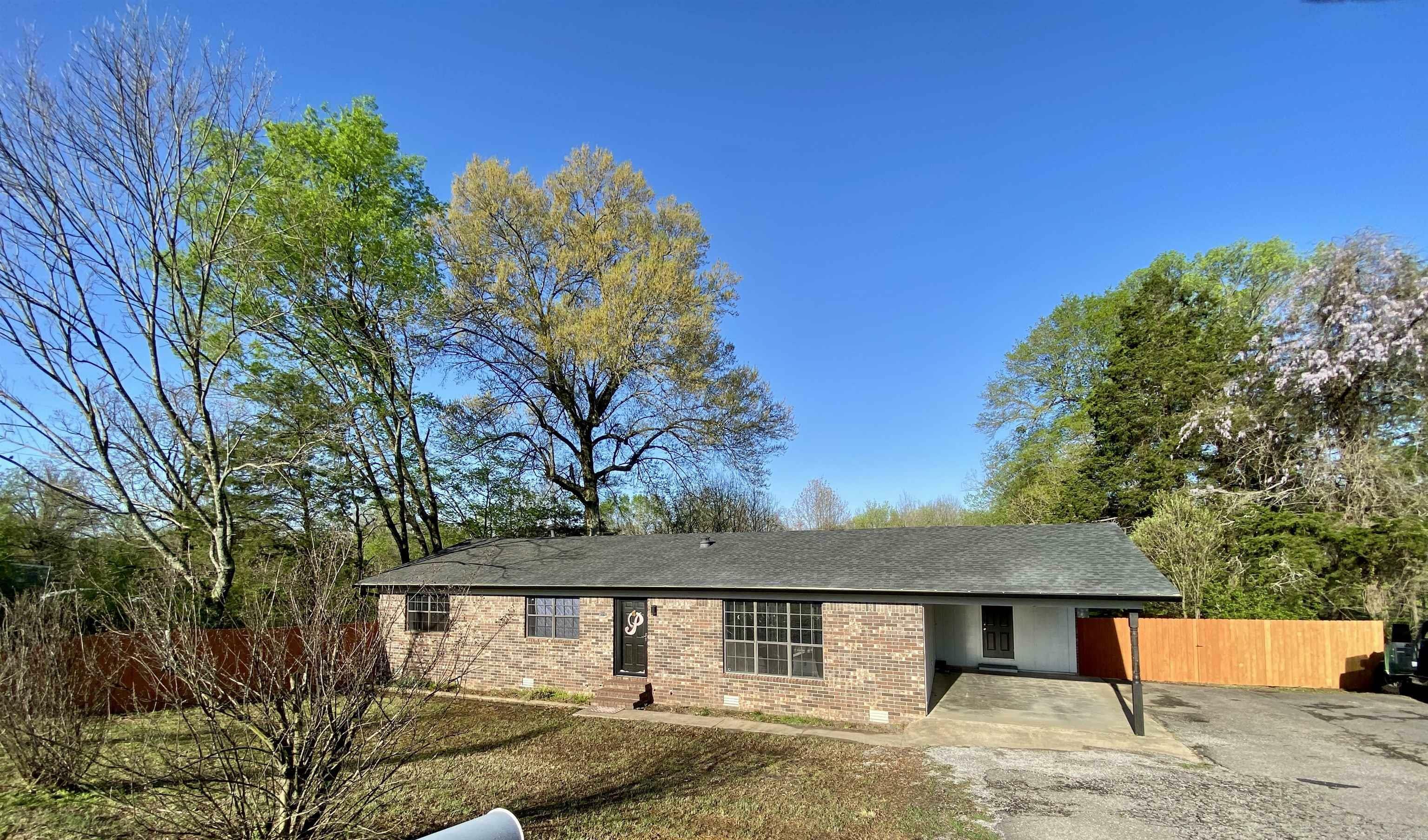 Property Photo: 209 N Ray Road AR 72830