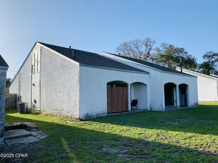 Property Photo:  519 S Highway 22 A  FL 32404 