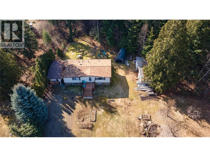 Property Photo:  4366 Poplar Ridge Crescent  BC V0G 1H1 