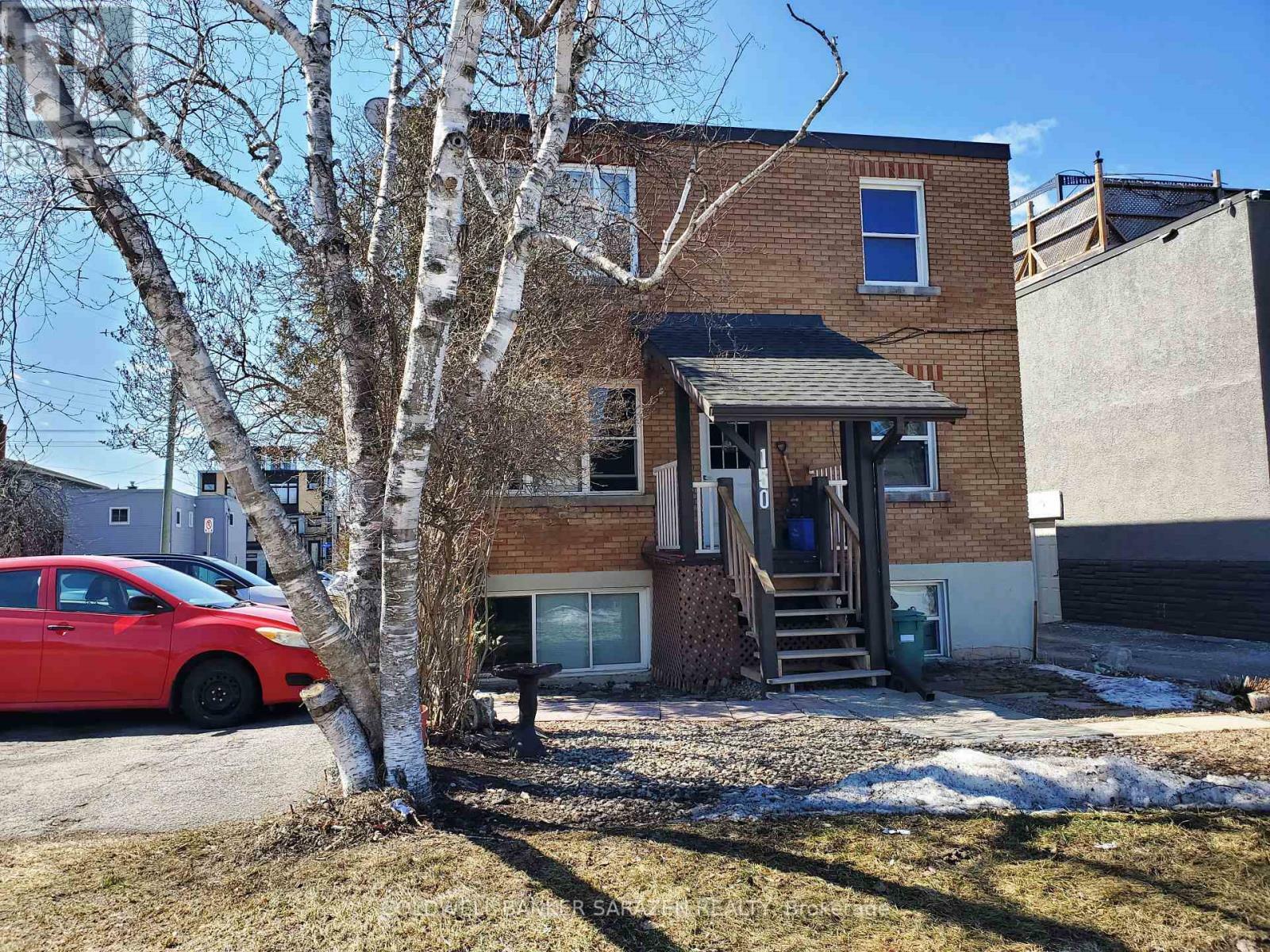 Photo de la propriété: 195 Peres Blancs Avenue ON K1L 7M2