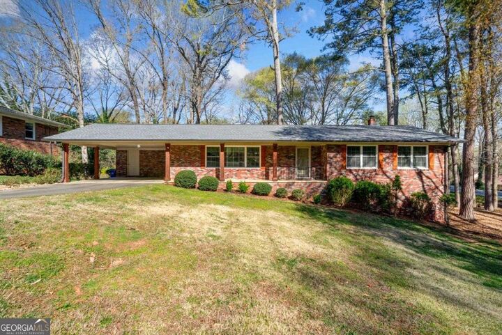 Property Photo: 1505 Robinhood Trail GA 30501