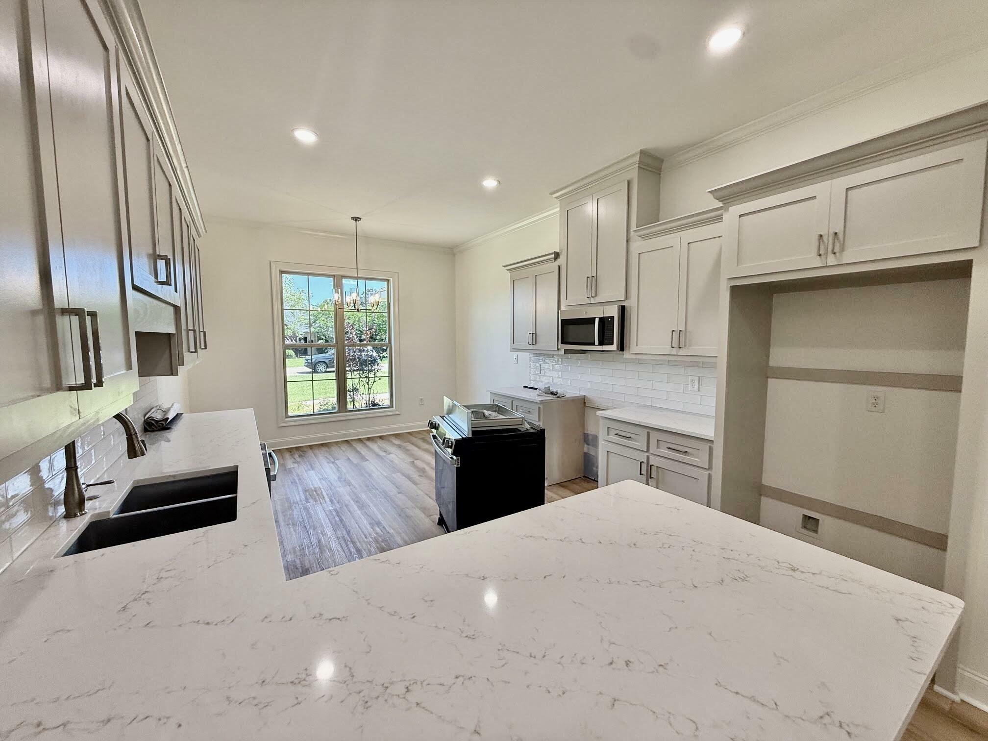 Property Photo: 66 Lakeland Cir. MS 39465