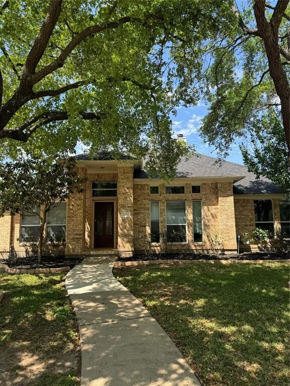 Property Photo:  3306 Shadowwalk Drive  TX 77082 