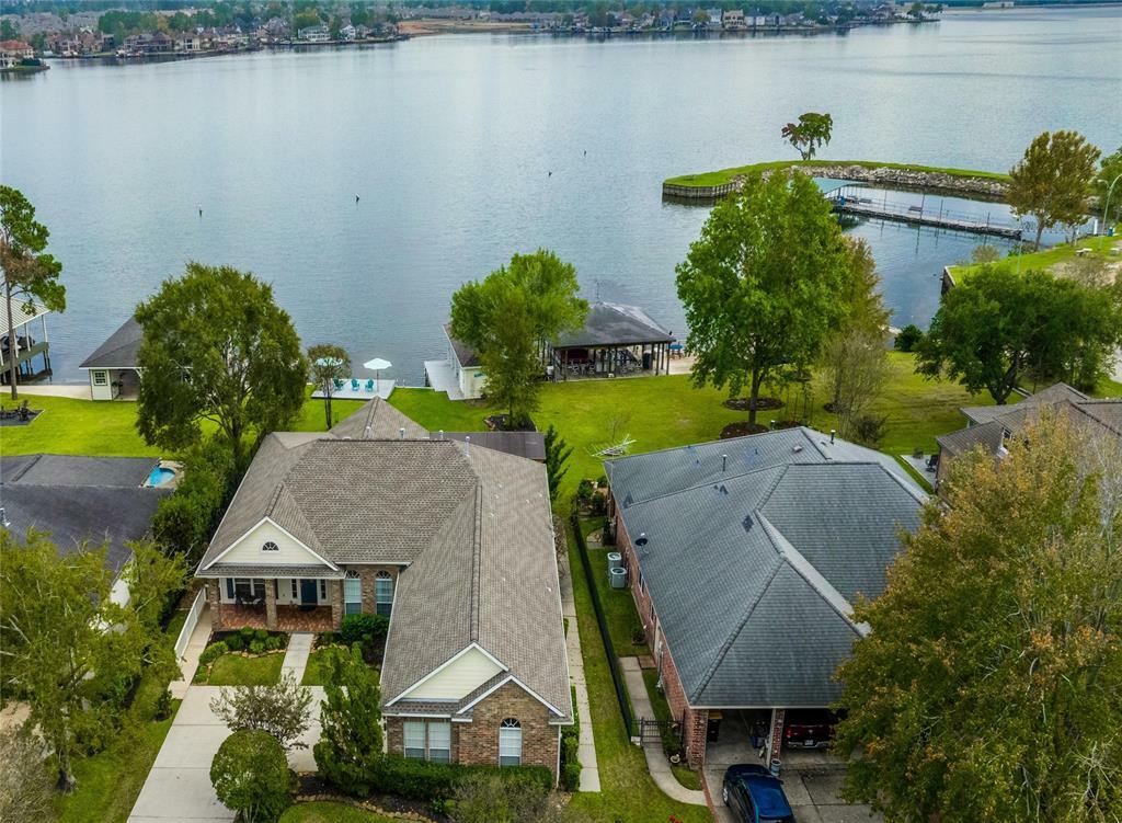 Property Photo:  9698 E Shore Drive  TX 77318 