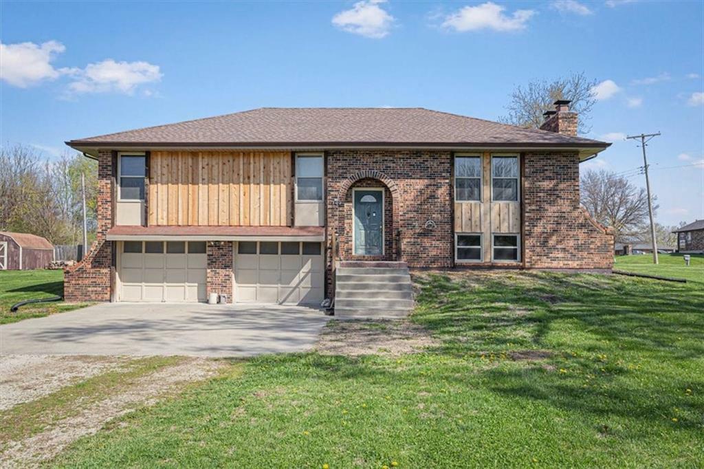 Property Photo: 702 Walnut Street MO 64465