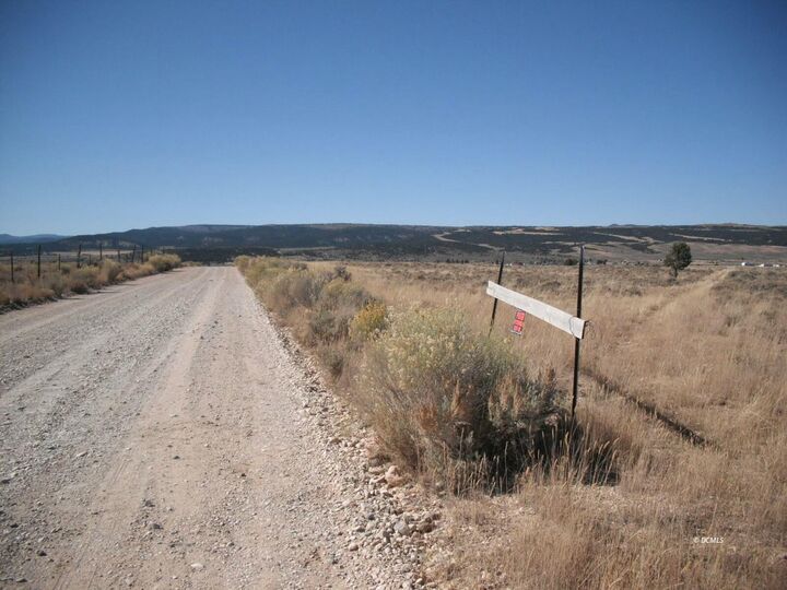 Property Photo:  1 E Bench Rd  UT 84735