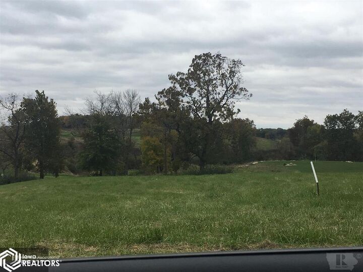 Property Photo:  6115 Limerock Lane  IA 52601