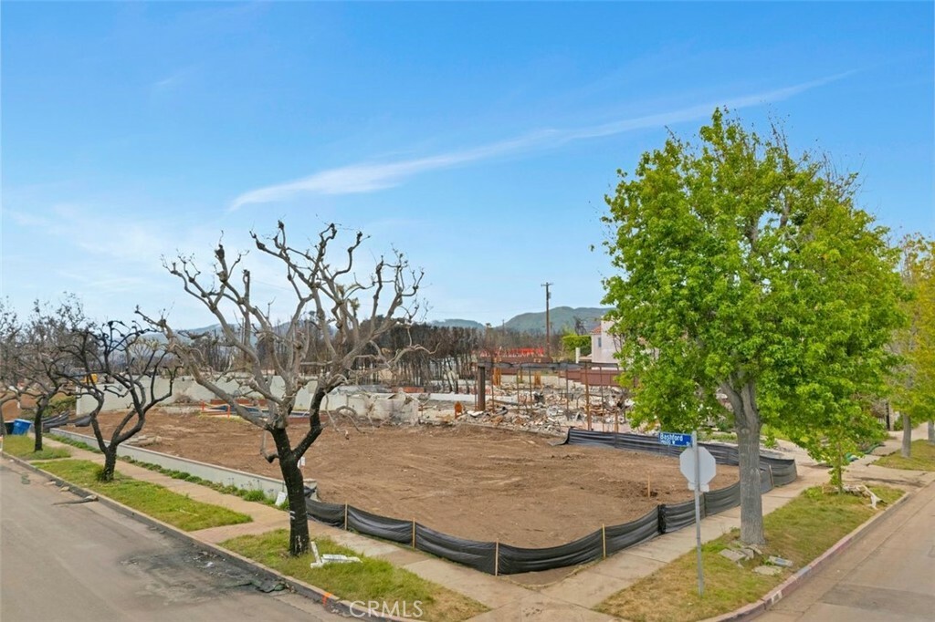 Property Photo: 1001 Chautauqua Boulevard CA 90272