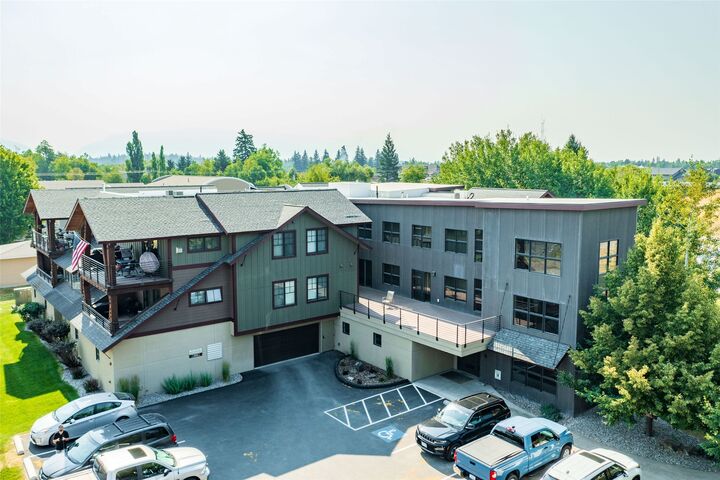 Property Photo: 645 Woodland Place 9 MT 59937