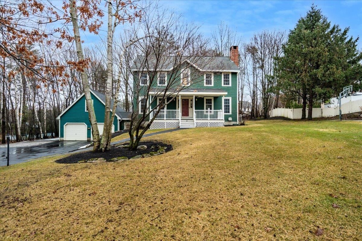 Property Photo: 8 Springwood Drive NH 03106