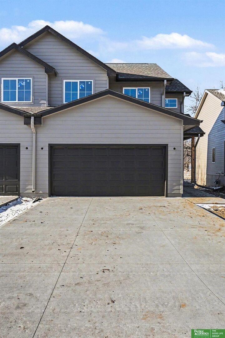 Property Photo:  7106 N 79th Court  NE 68122 