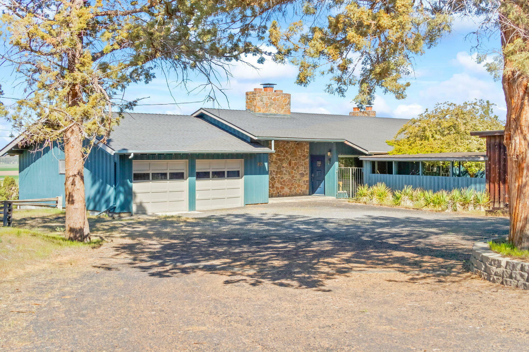 915 NE Wyoming Drive  Prineville OR 97754 photo