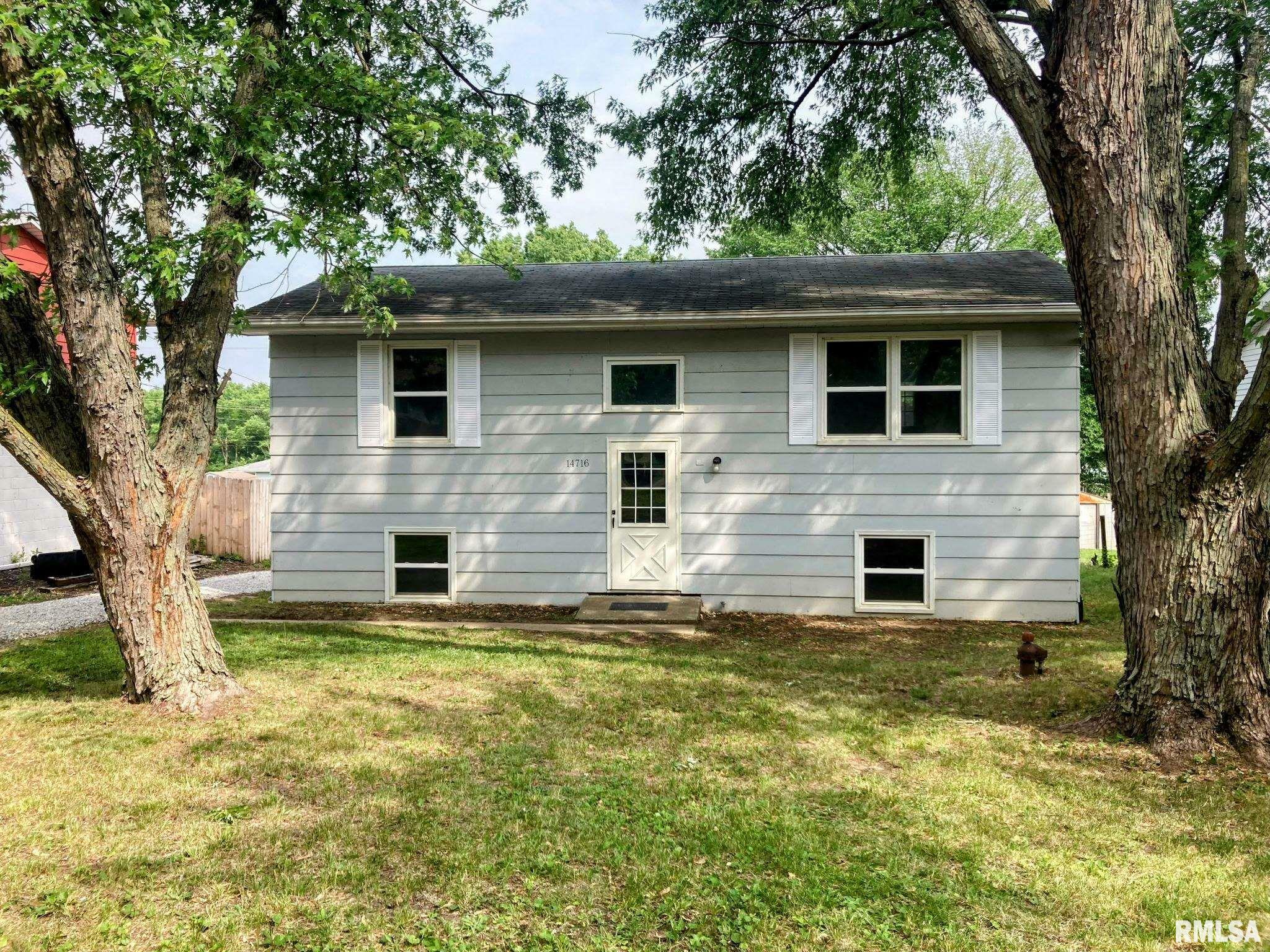 Property Photo: 14716 N Grandview Drive IL 61523