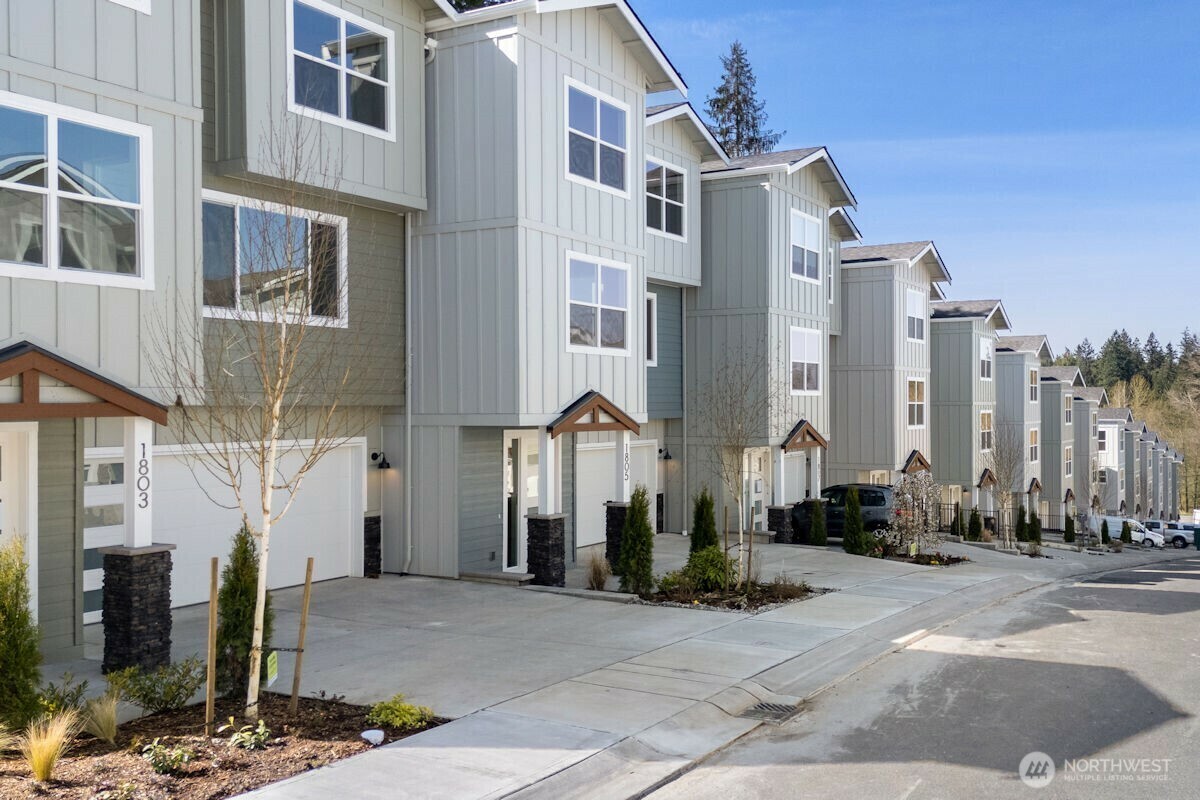 Property Photo: 1809 25th Street 24 WA 98290