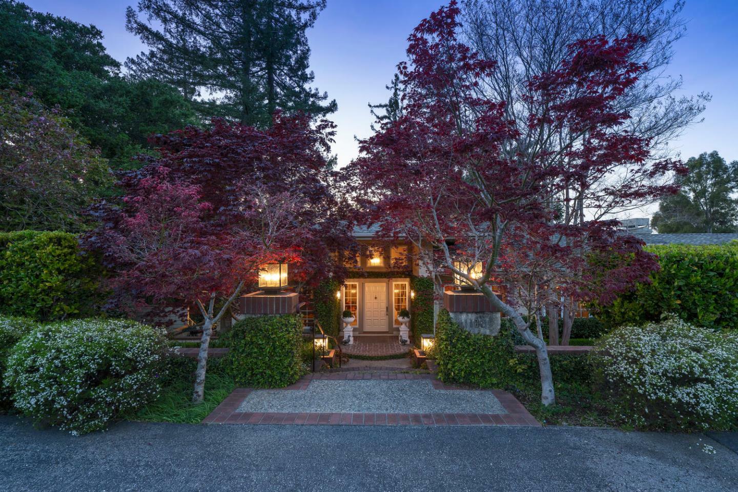 Property Photo: 1162 Barroilhet Drive CA 94010