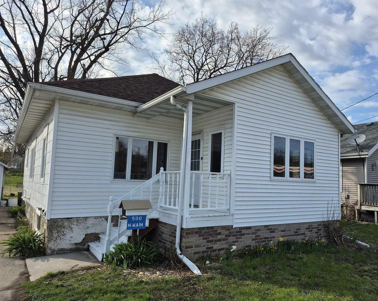 Property Photo: 500 North Main Street WI 53534