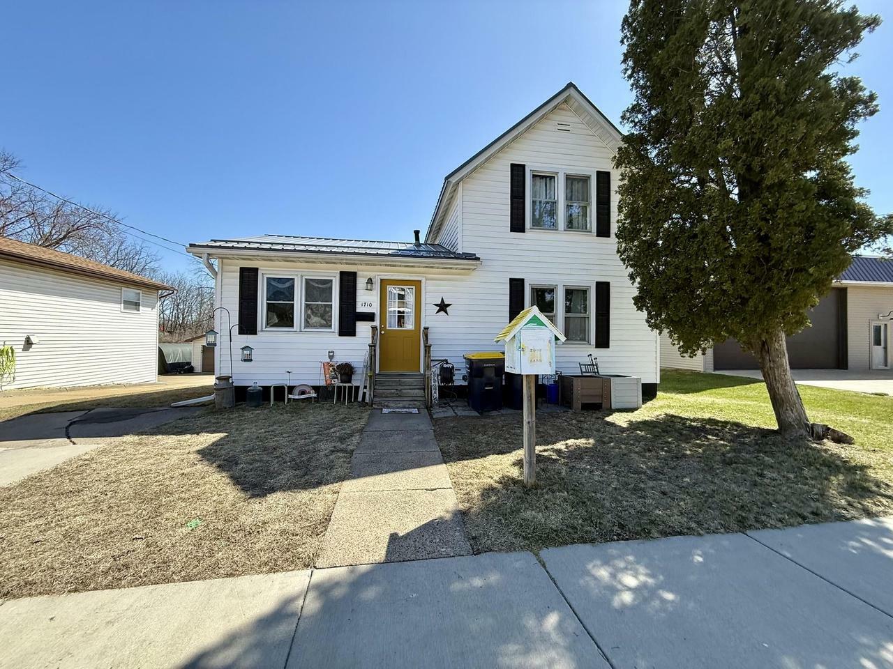 Property Photo: 1710 Kilbourn Avenue WI 54660