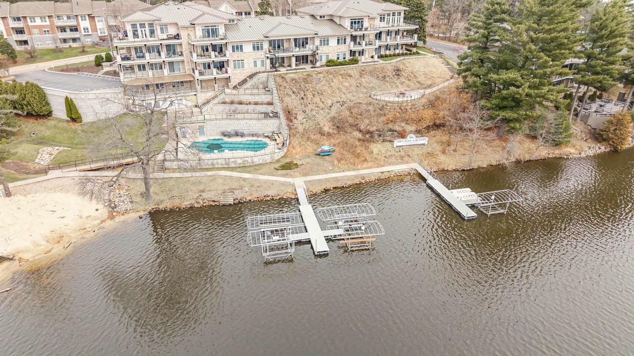 Property Photo: 680 East Hiawatha Drive 416 WI 53965