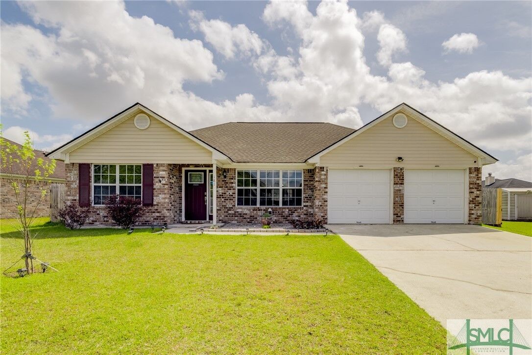 Property Photo:  181 Berwick Lakes Boulevard  GA 31322 