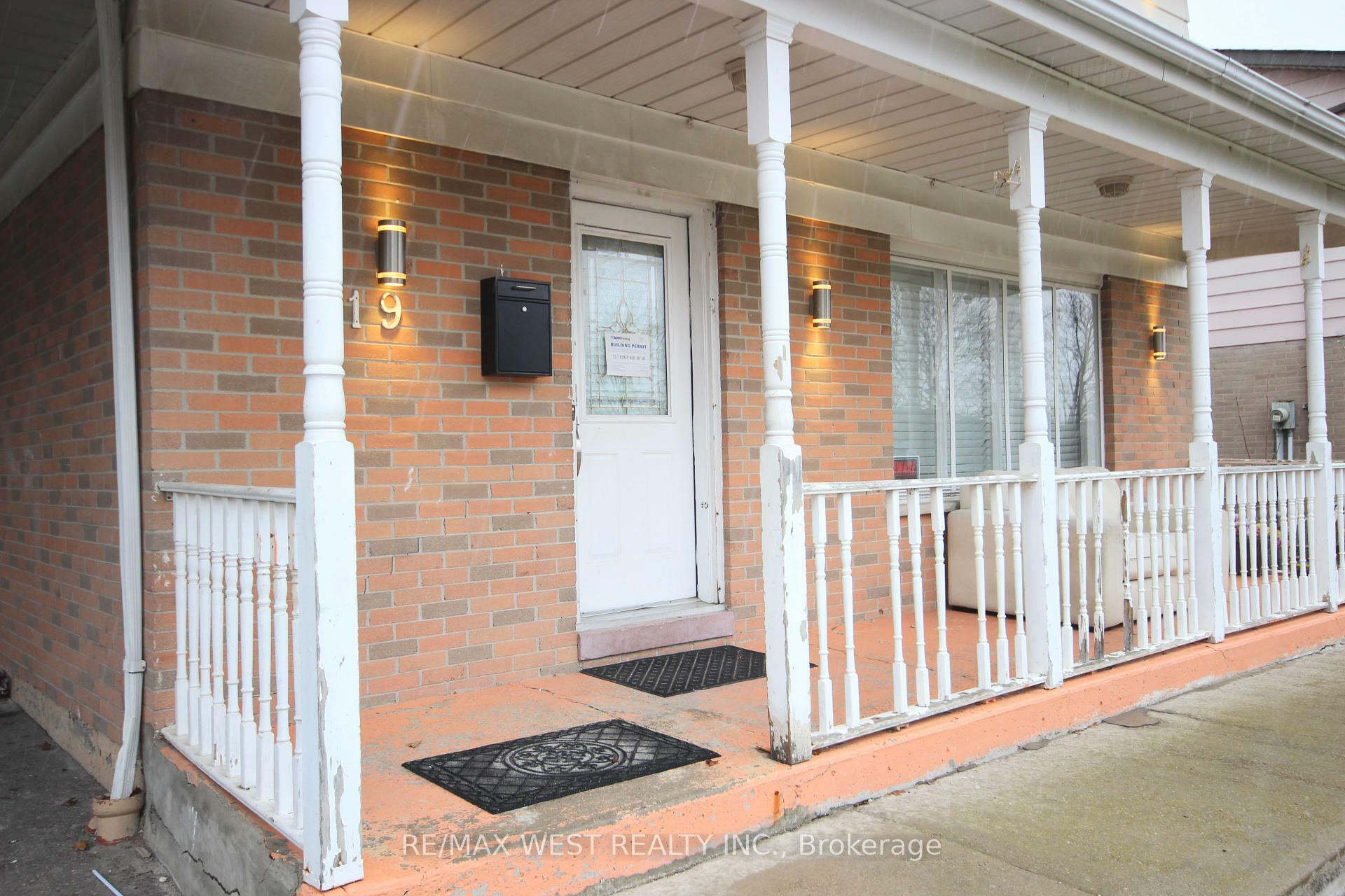 Property Photo: 19 Lynmont Road ON M9V 3W7