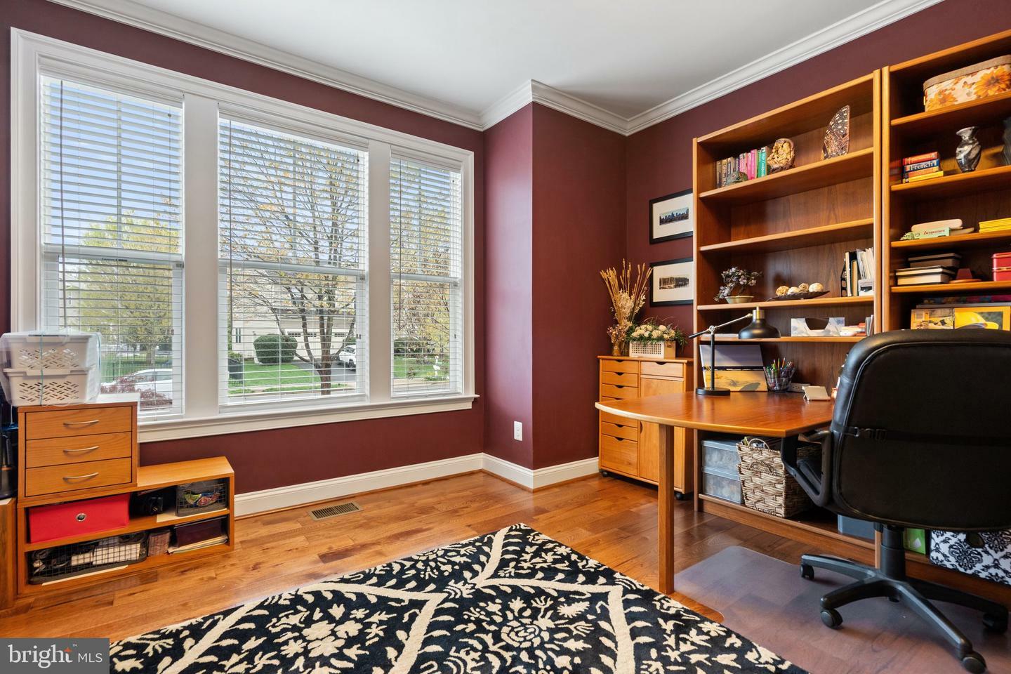 Property Photo: 7192 Heron Place VA 20187