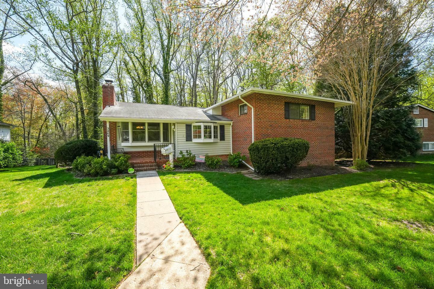 Property Photo: 3469 Mildred Drive VA 22042