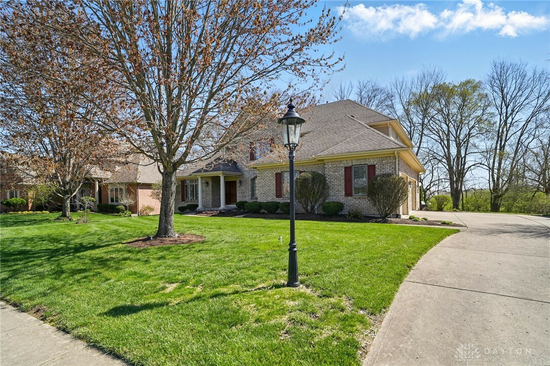 Property Photo: 604 Brookmeade Court OH 45434