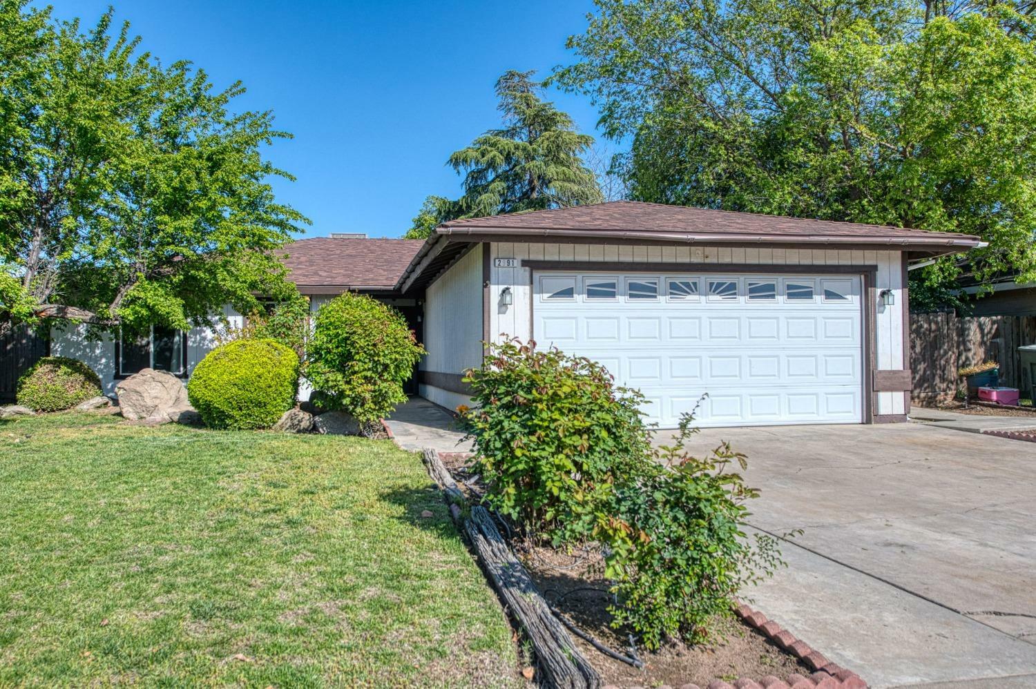 Property Photo: 2991 Terry Avenue CA 93612