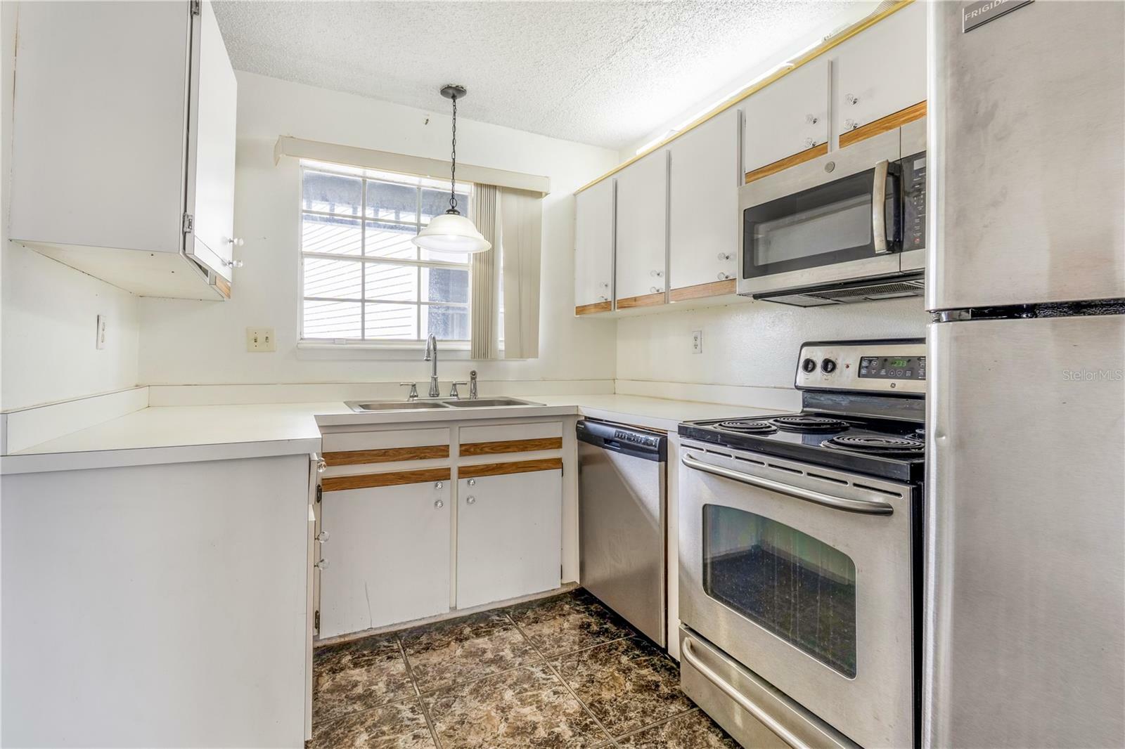 Property Photo: 313 Dirksen Drive G4 FL 32713