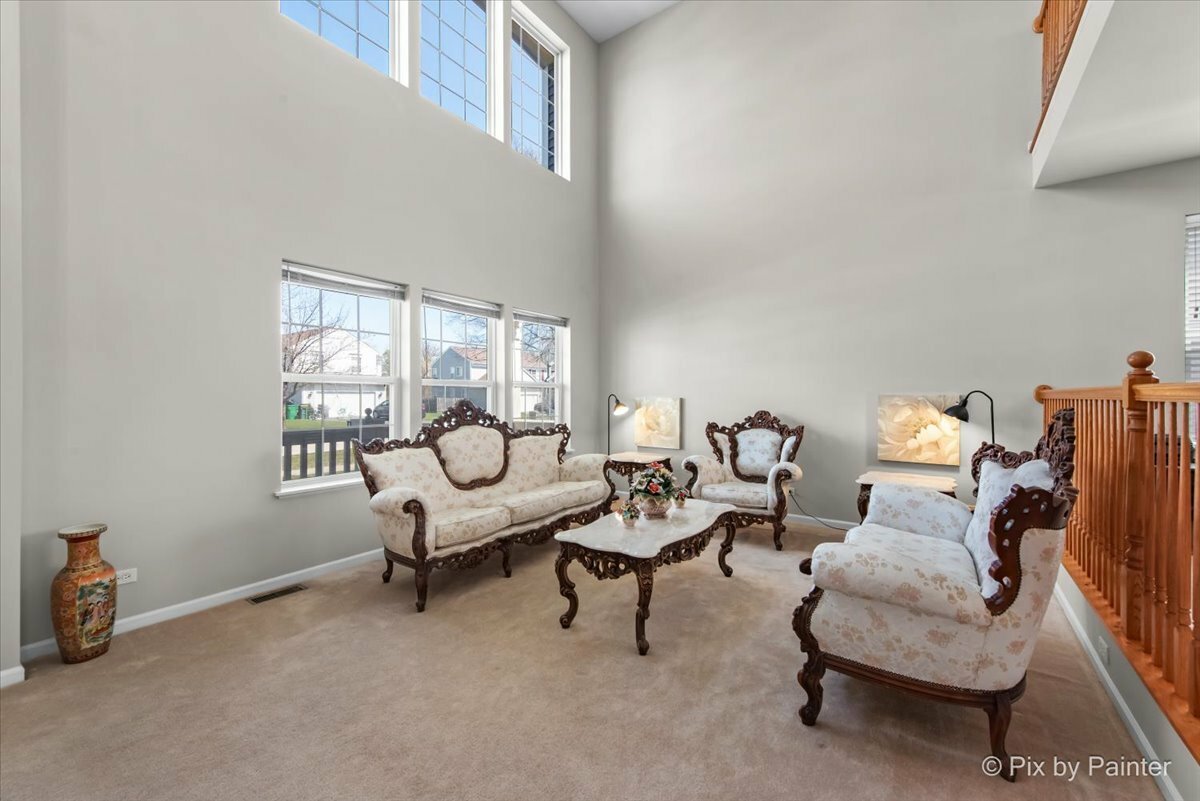 Property Photo: 1270 Chesterfield Lane IL 60030